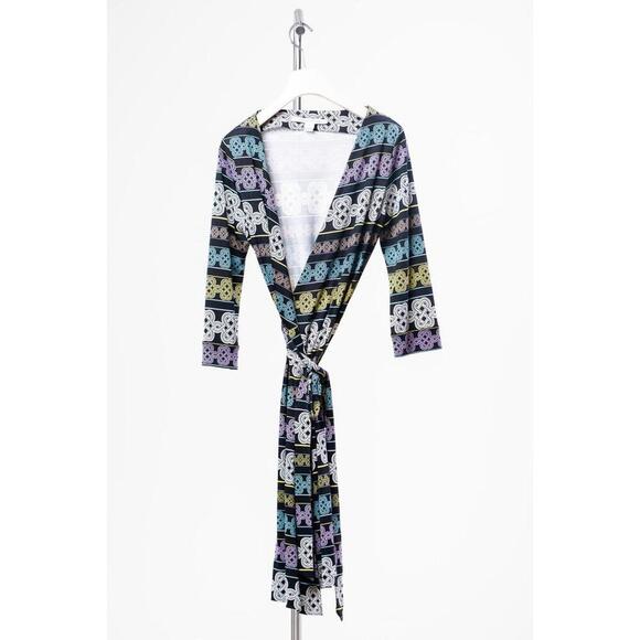 Diane von Furstenburg Black and Celtic Printed Wrap Dress - Picture 1 of 4
